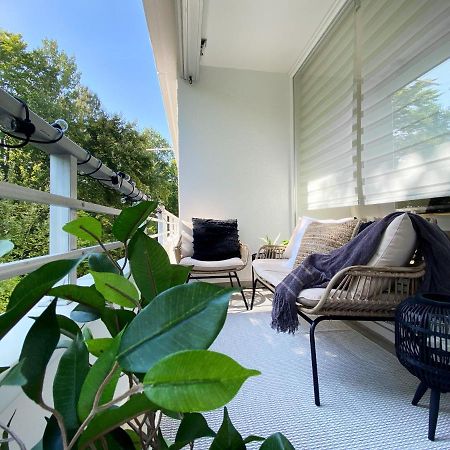 Seaside Rooms - Zentrales Design-Apartment Mit Balkon & Parkplatz - 2 Minuten Zum Strand Timmendorfer Strand Bagian luar foto