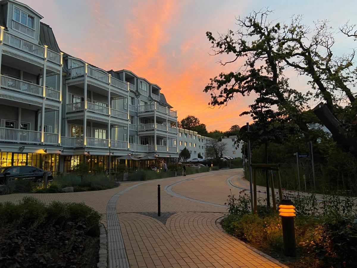 Seaside Rooms - Zentrales Design-Apartment Mit Balkon & Parkplatz - 2 Minuten Zum Strand Timmendorfer Strand Bagian luar foto