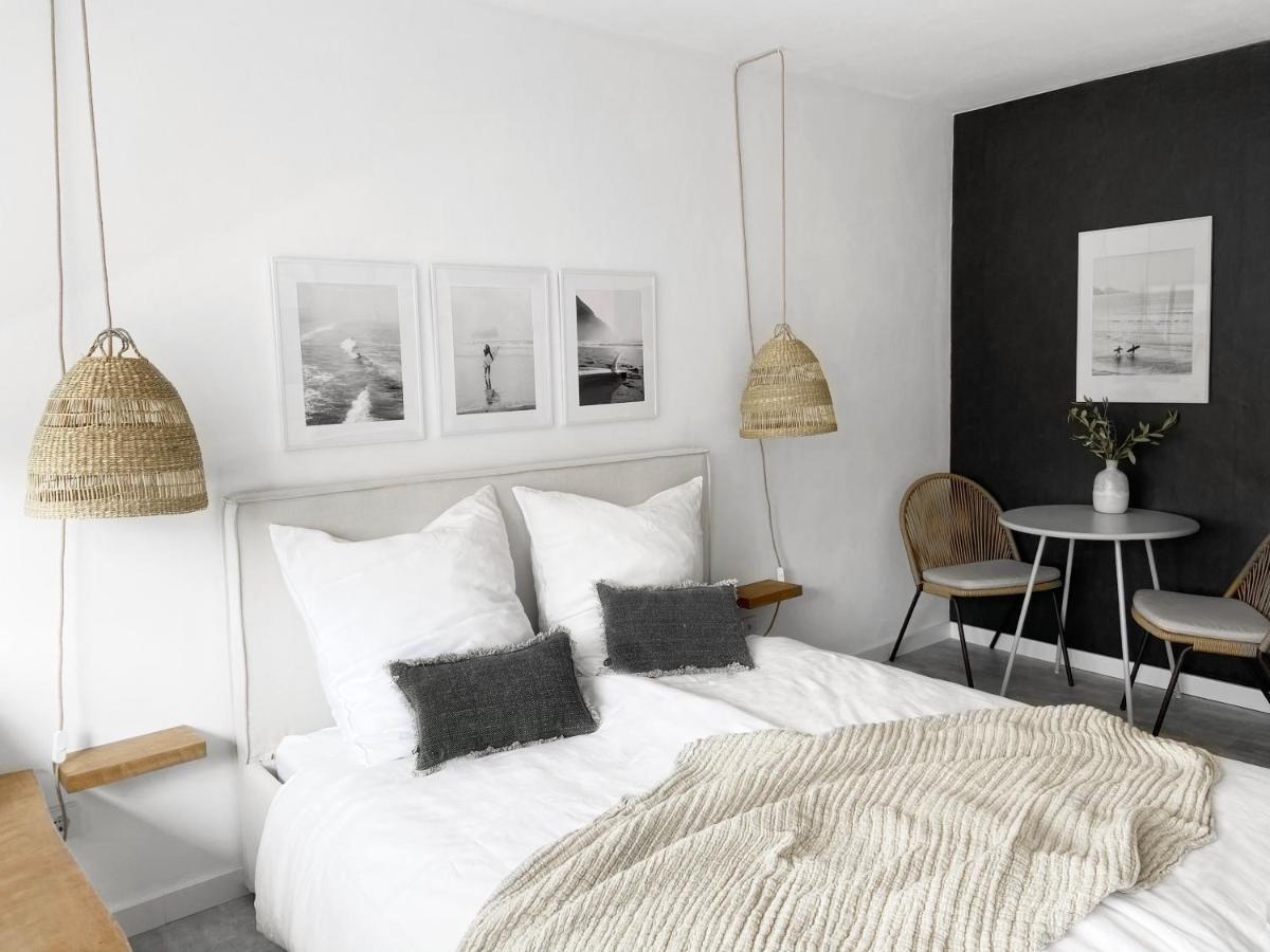 Seaside Rooms - Zentrales Design-Apartment Mit Balkon & Parkplatz - 2 Minuten Zum Strand Timmendorfer Strand Bagian luar foto