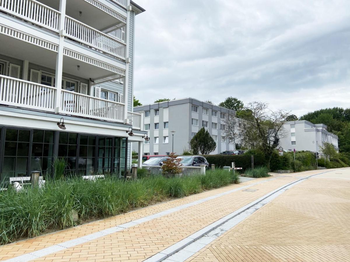 Seaside Rooms - Zentrales Design-Apartment Mit Balkon & Parkplatz - 2 Minuten Zum Strand Timmendorfer Strand Bagian luar foto